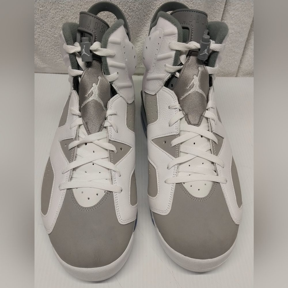 Air Jordan Retro Sneakers - White and Gray